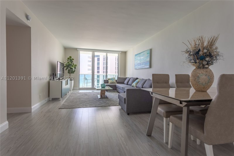 Apartment for rent at Tides Hollywood Beach 10M