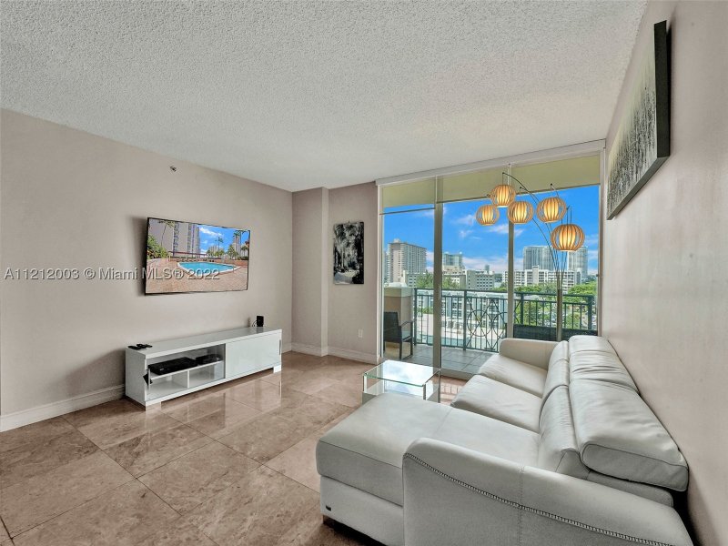 Alquiler de apartamento en King David 806
