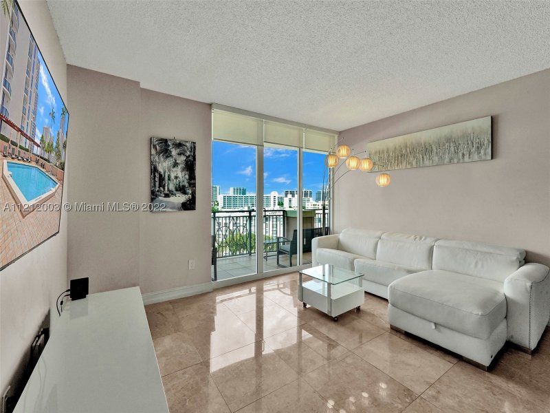 Alquiler de apartamento en King David 806
