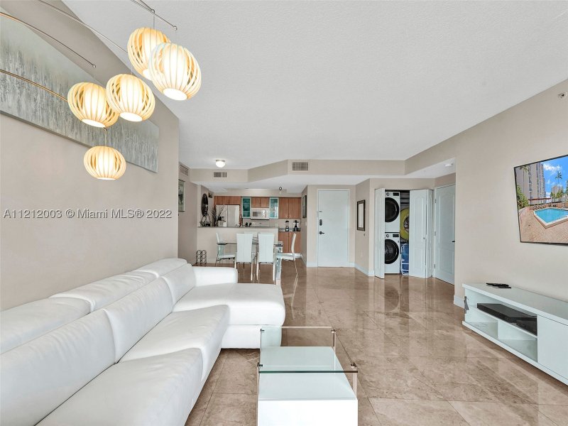 Alquiler de apartamento en King David 806
