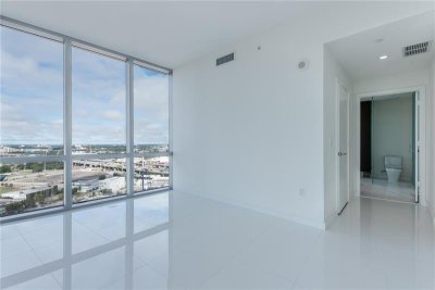 Comprar apartamento no Paramount Miami WorldCenter 1912