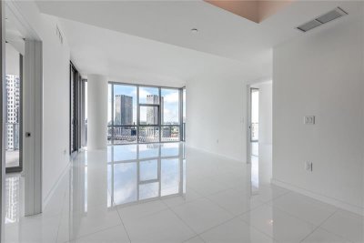 Comprar apartamento no Paramount Miami WorldCenter 1912