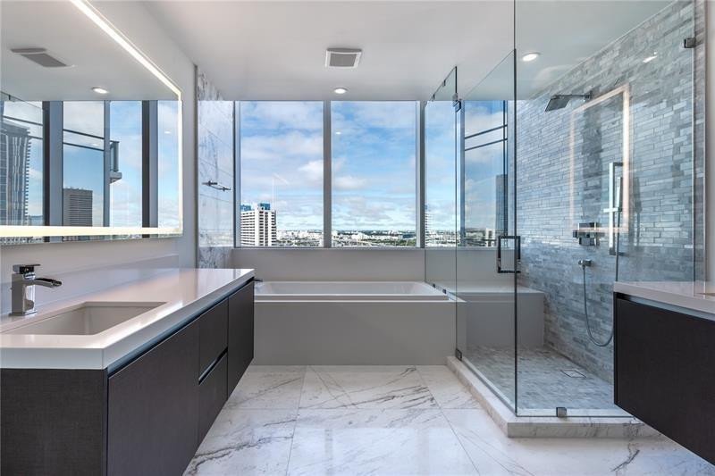 Condo for sale at Paramount Miami WorldCenter 1912