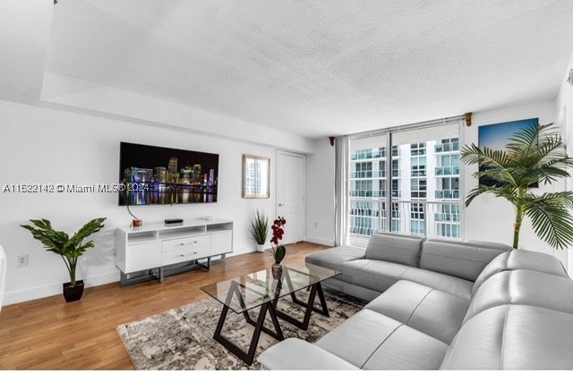 Comprar apartamento no The Club At Brickell Bay 1915
