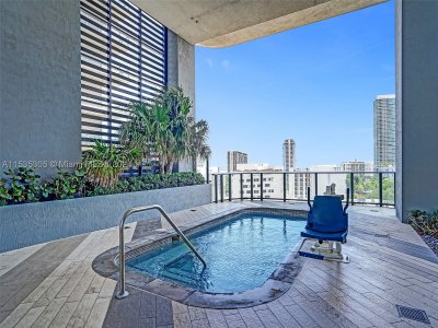 Aluguel de apartamento no Hyde Midtown 1801