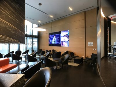 Comprar apartamento no Porsche Design Tower 3501
