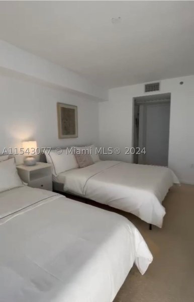 Condo for sale at The Club At Brickell Bay 3119