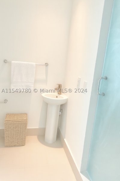 Comprar apartamento en Paraiso Bayviews 3004