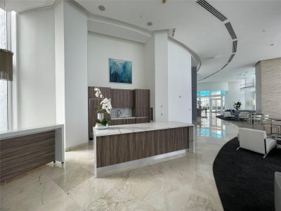 Comprar apartamento no Trump Tower One 502