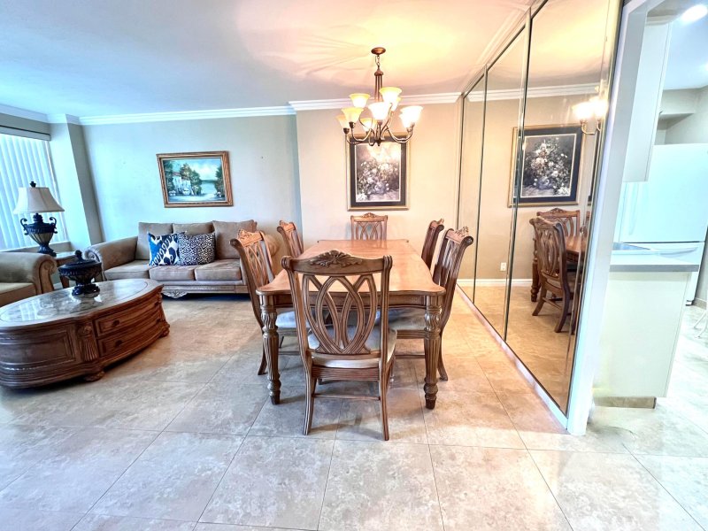Condo for sale at Coral Ridge Towers East 518