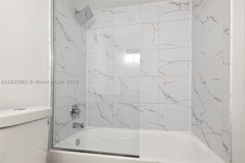 Comprar apartamento en Mirador North Tower 515