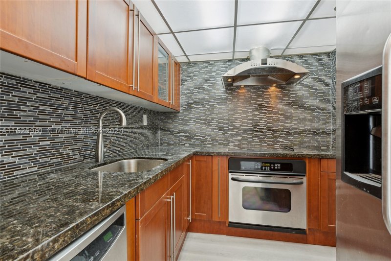 Comprar apartamento en Mirador North Tower 515
