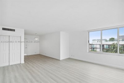 Comprar apartamento en Mirador North Tower 515