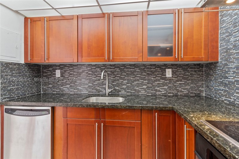 Comprar apartamento en Mirador North Tower 515