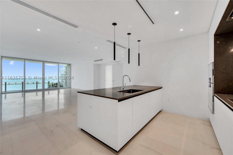 Condo for sale at Aston Martin Residences 703