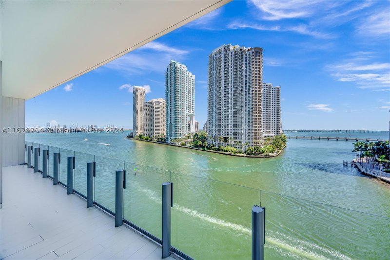 Condo for sale at Aston Martin Residences 703