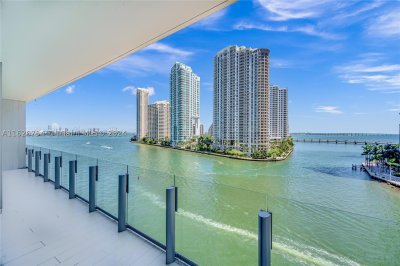 Comprar apartamento no Aston Martin Residences 703