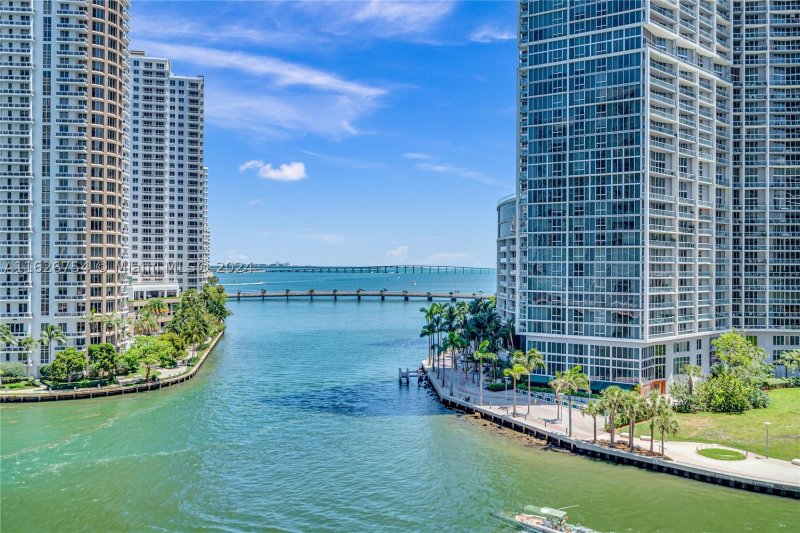 Condo for sale at Aston Martin Residences 703
