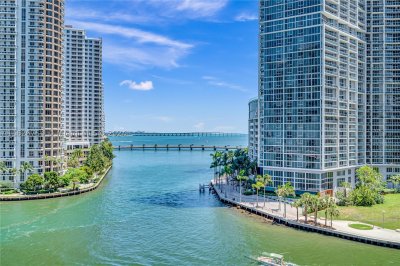 Comprar apartamento no Aston Martin Residences 703