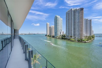 Comprar apartamento no Aston Martin Residences 703