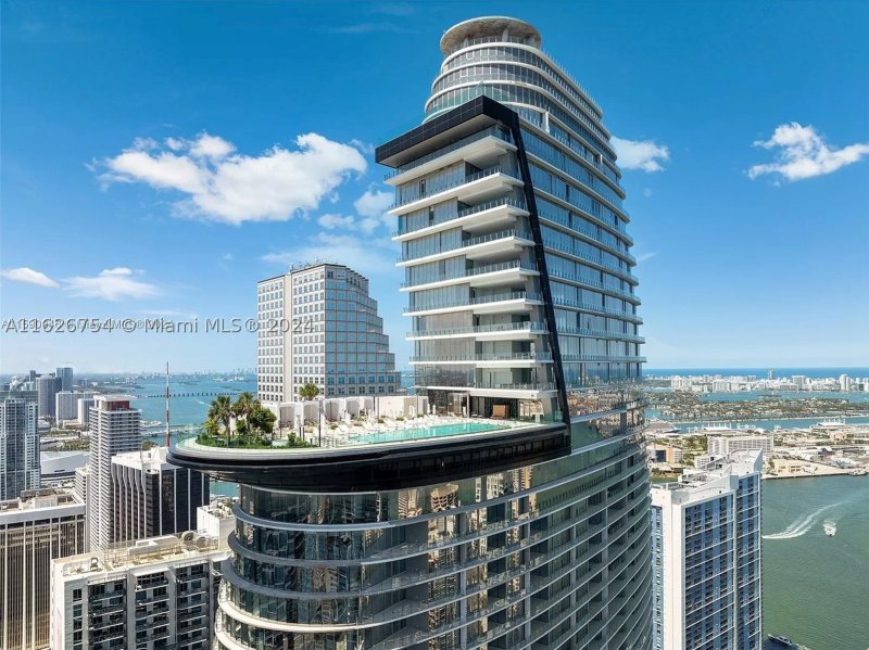 Condo for sale at Aston Martin Residences 703