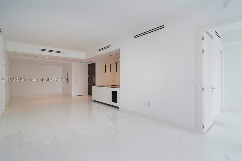 Condo for sale at Aston Martin Residences 902