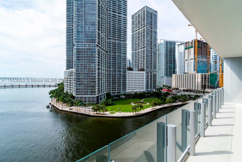 Condo for sale at Aston Martin Residences 902