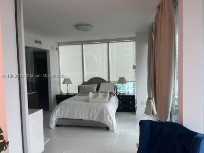 Comprar apartamento no Ten Museum Park 2607