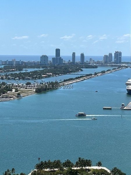 Condo for sale at Ten Museum Park 2607