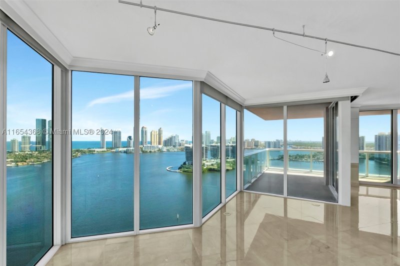 Condo for sale at Hidden Bay 2708