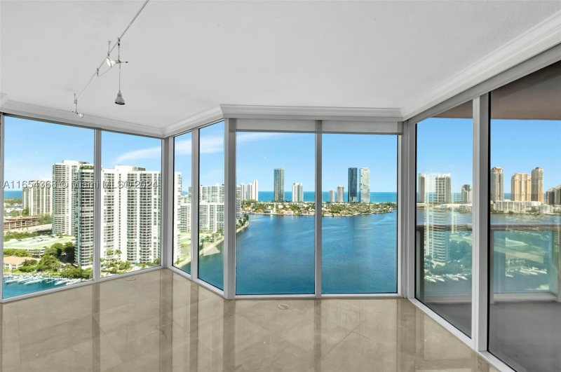 Condo for sale at Hidden Bay 2708