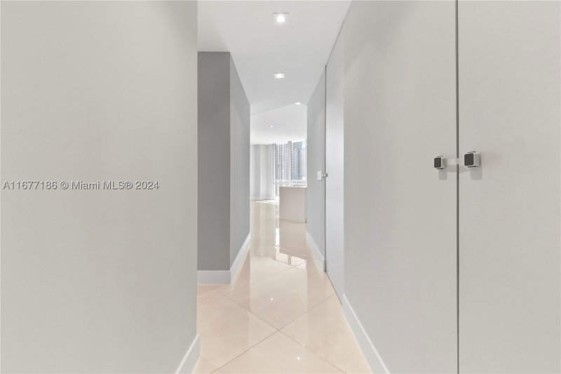 Condo for sale at Brickell Ten PH03