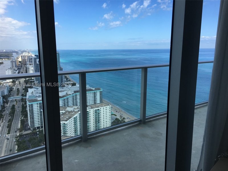 Condo for sale at Hyde Beach Resort Hollywood 2712