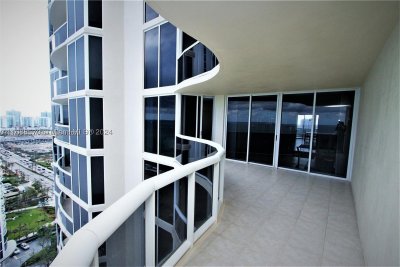 Alquiler de apartamento en The Pinnacle 2502