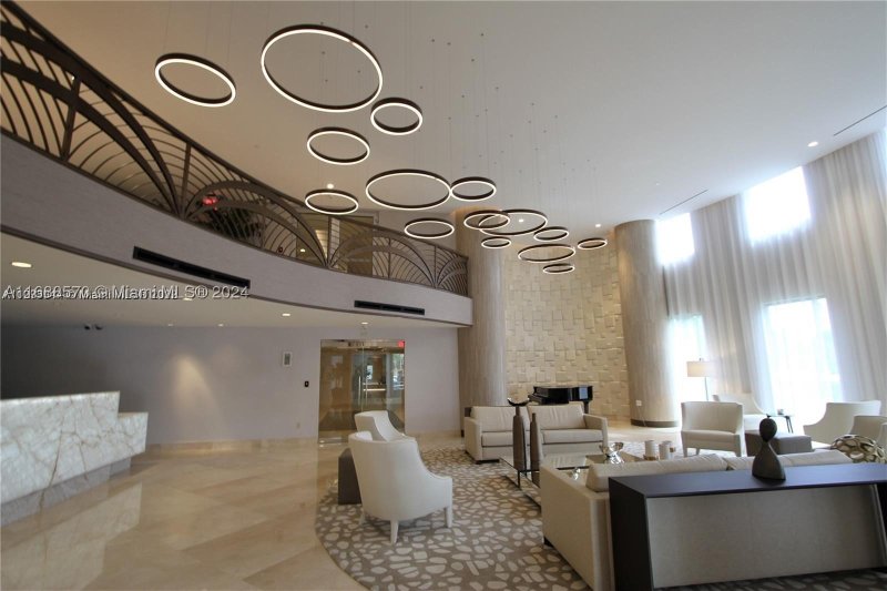 Alquiler de apartamento en The Pinnacle 2502