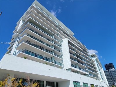 Le Parc at Brickell Apt #411