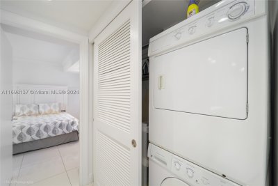Alquiler de apartamento en Key Colony IV Botanica