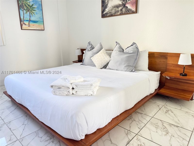 Condo for sale at Tides Hollywood Beach 3Y