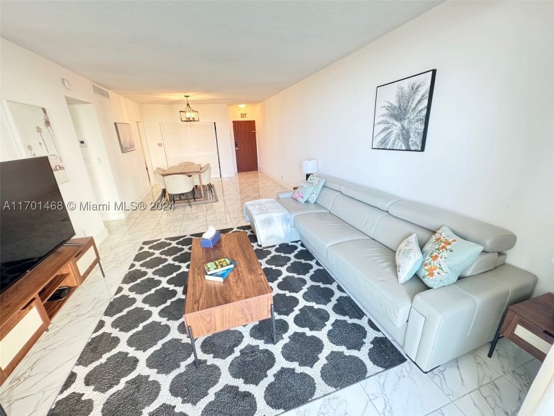 Condo for sale at Tides Hollywood Beach 3Y