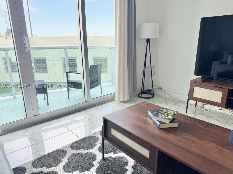 Condo for sale at Tides Hollywood Beach 3Y