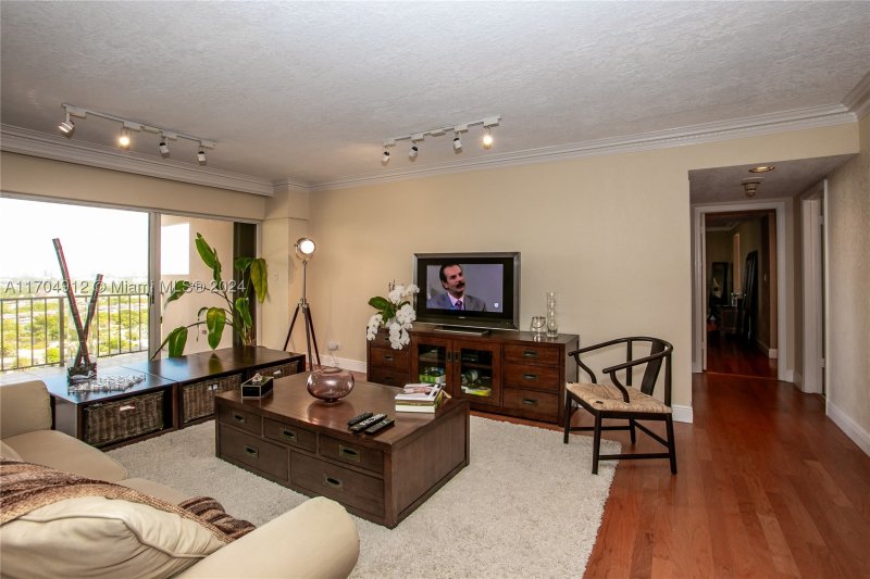 Condo for sale at The Cricket Club 1911