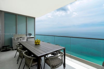 Alquiler de apartamento en Residences by Armani / Casa 4102