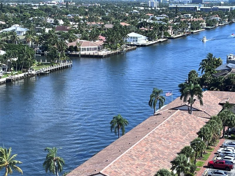 Condo for sale at Coral Ridge Towers North 714