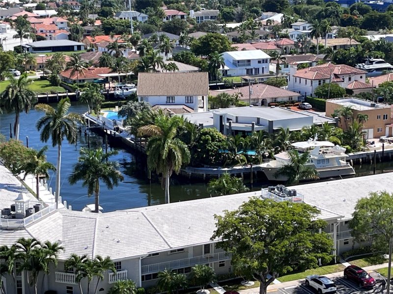 Condo for sale at Coral Ridge Towers North 714