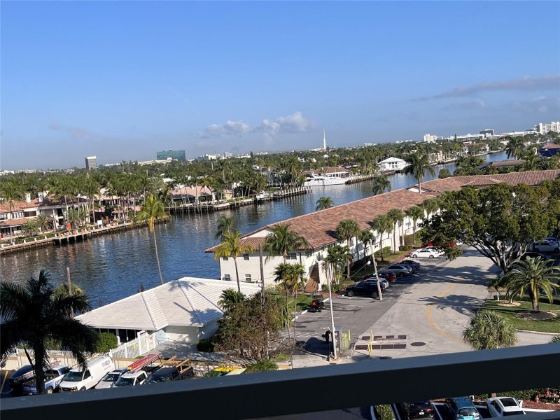 Condo for sale at Coral Ridge Towers North 714
