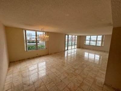 Comprar apartamento no Winston Towers 814