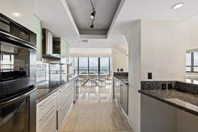 Comprar apartamento no Tiffany Bal Harbour 502