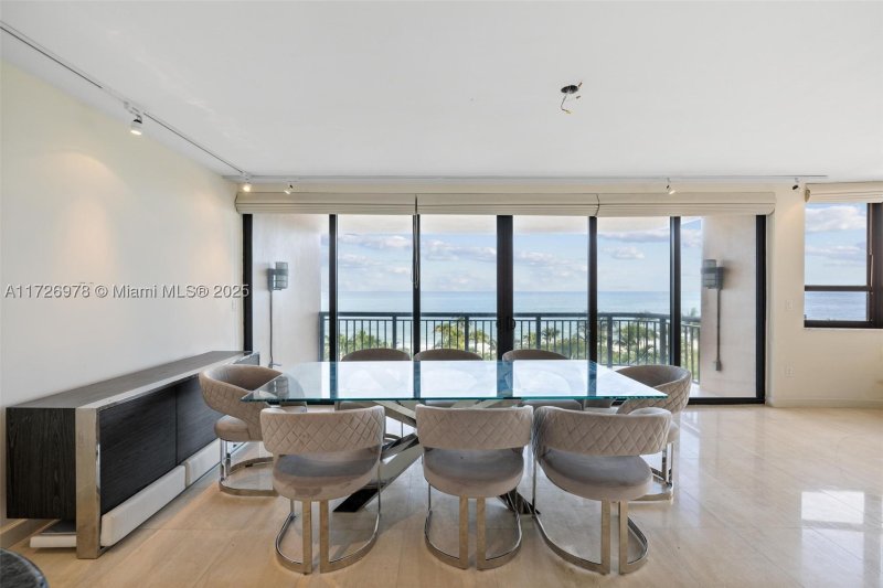 Comprar apartamento no Tiffany Bal Harbour 502
