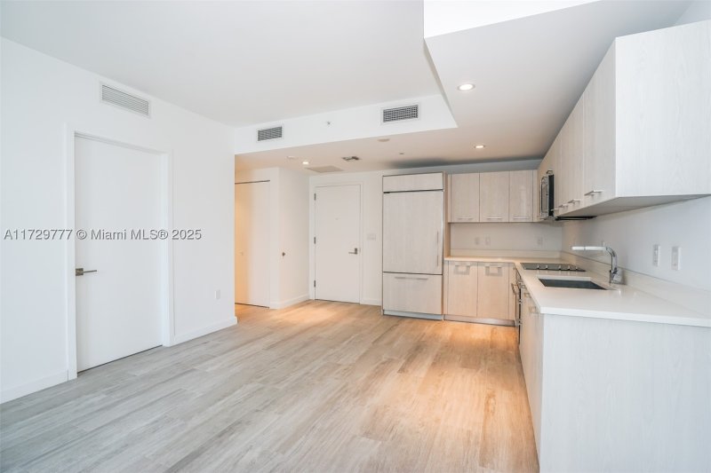 Comprar apartamento en Brickell Heights West 1407