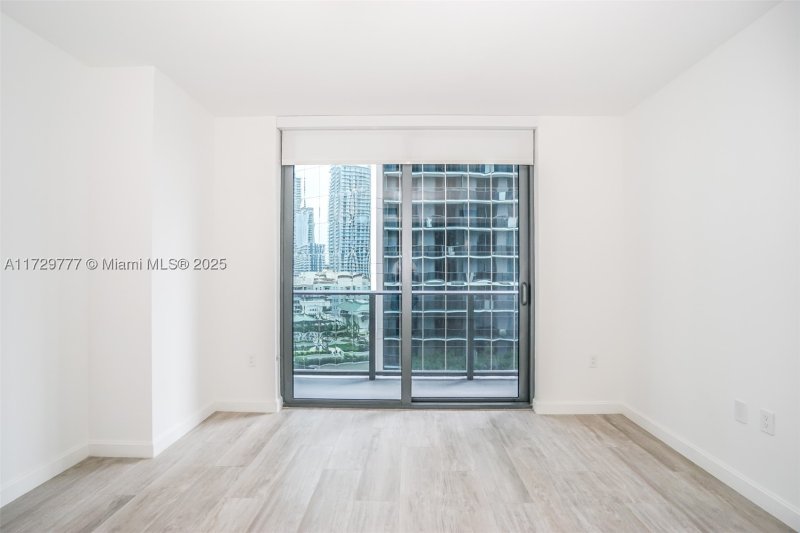Comprar apartamento en Brickell Heights West 1407